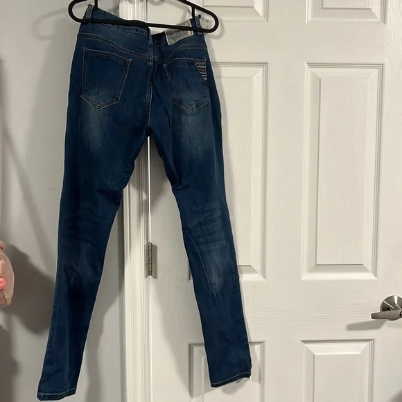 jean - Picture 2 of 3